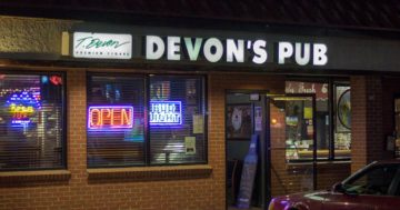 Devon's Pub Open Mic Comedy - 10/4/17